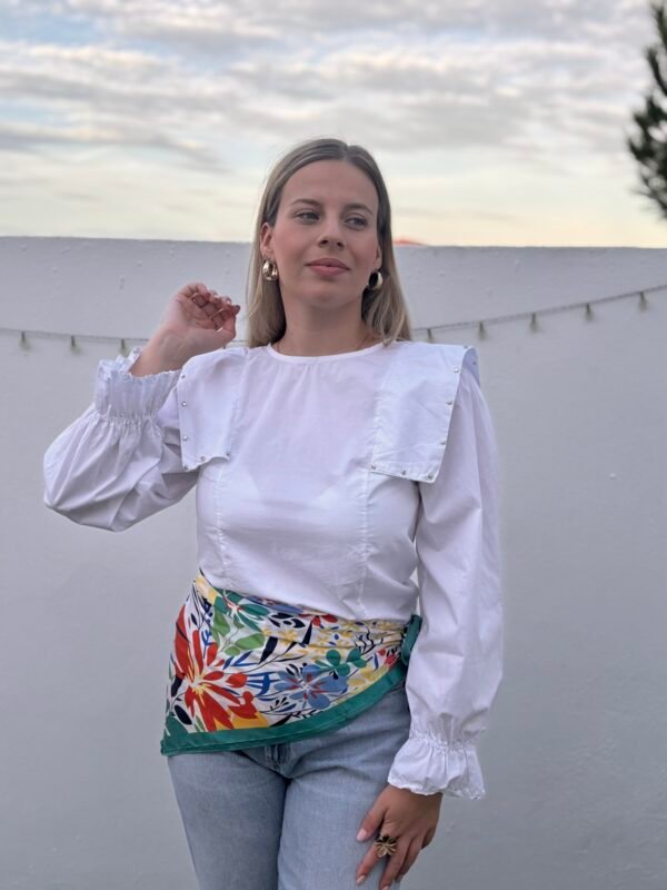 BLUSA TACHUELAS - Imagen 2