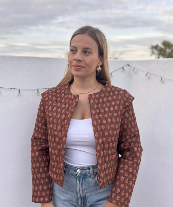 CHAQUETA ESTAMPADA