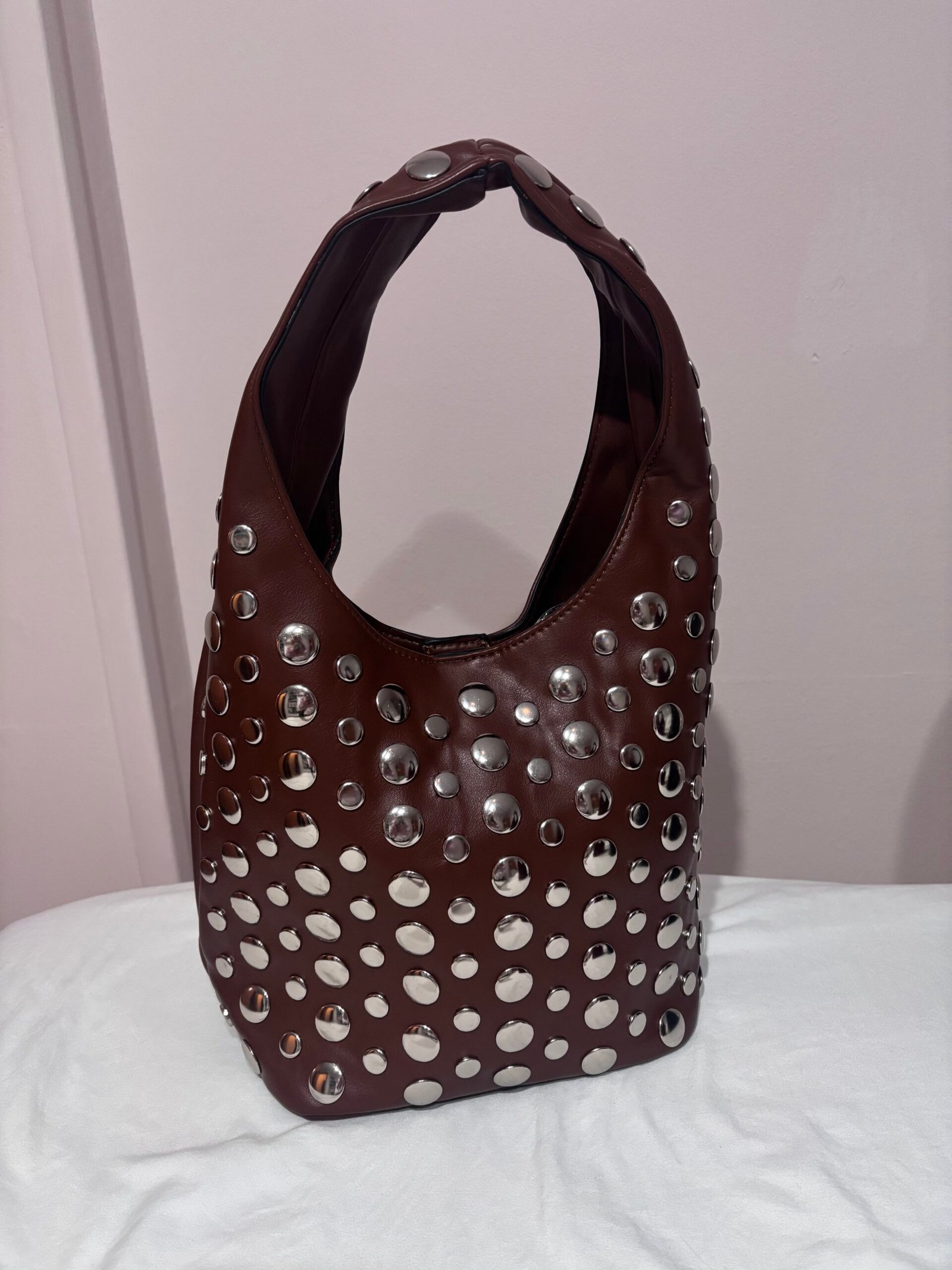 BOLSO HOMBRO TACHUELAS BOLSO HOMBRO TACHUELAS - Imagen 2