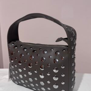 BOLSO HOMBRO TACHUELAS.