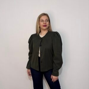 CHAQUETA MANGAS ABULLONADAS